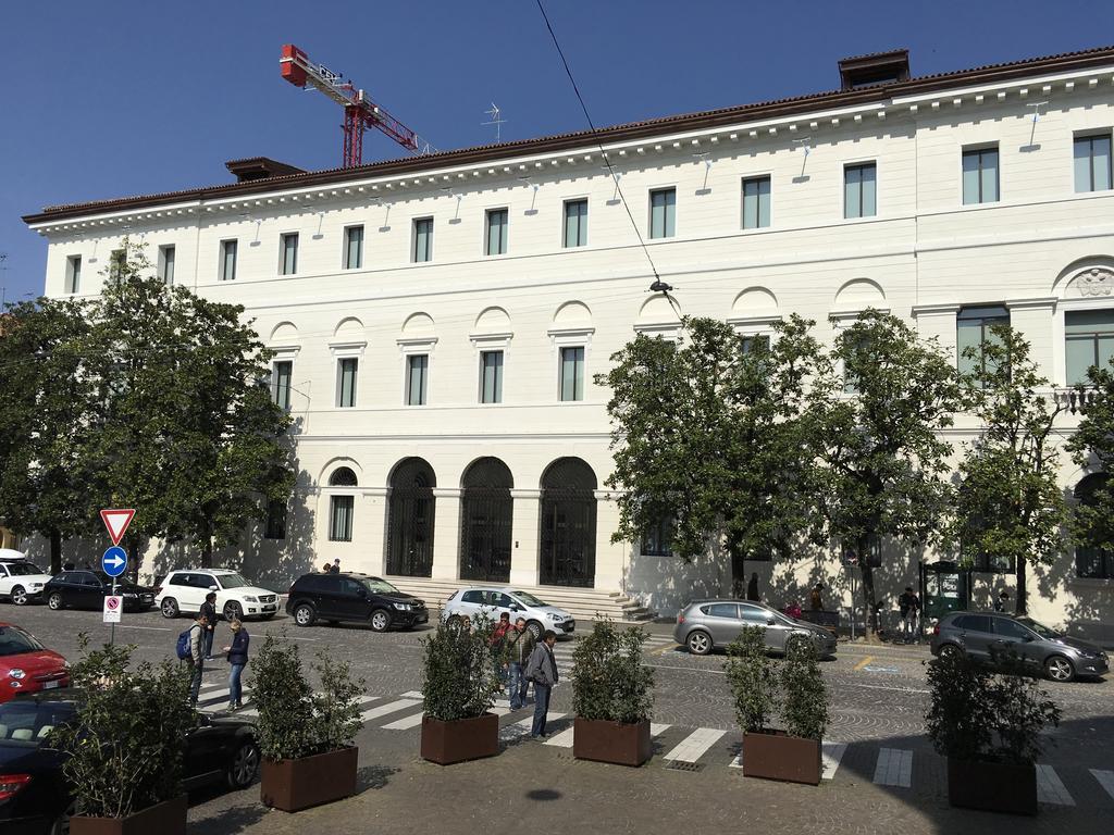 La Loggia Al Duomo - Treviso Apartment Luaran gambar