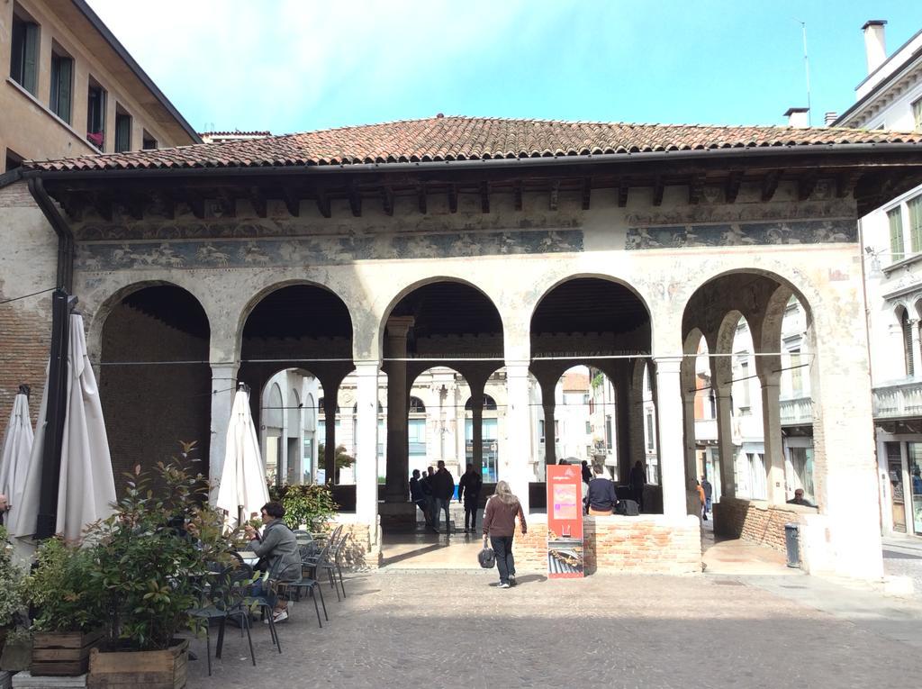 La Loggia Al Duomo - Treviso Apartment Luaran gambar