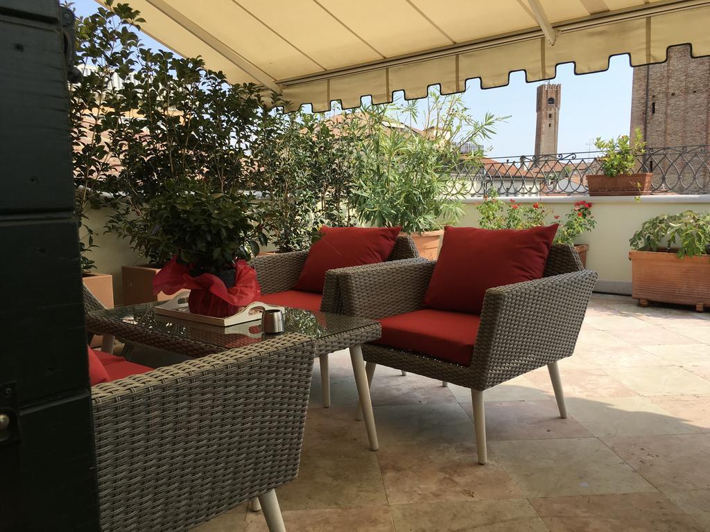 La Loggia Al Duomo - Treviso Apartment Luaran gambar